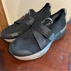 L.L. Bean Men’s Dirigo Slip On Sneakers Size 11 Black